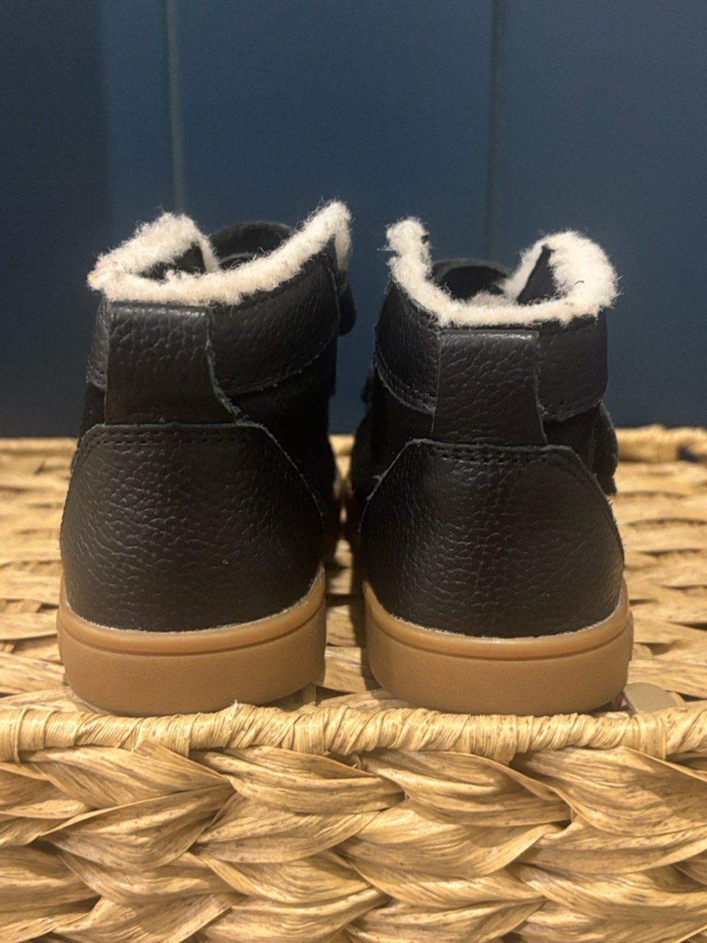 UGG Rennon II Shoes Toddler Boy 10 Black Tan Leather Suede Double Strap Sneakers - Picture 5 of 8